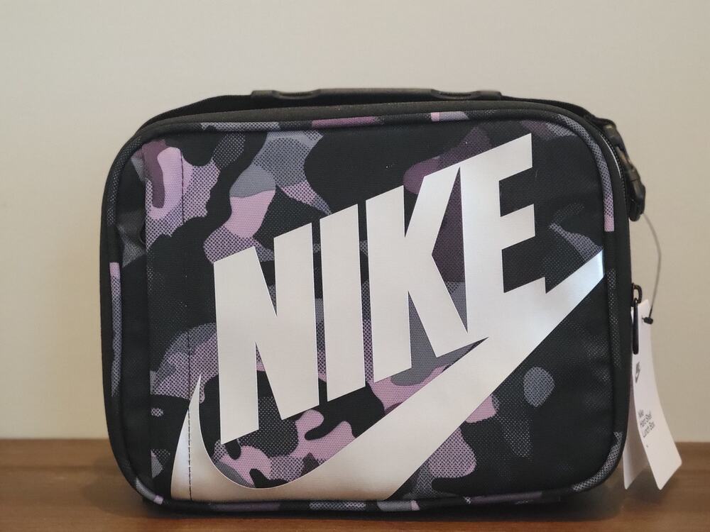 Nike Camo Lunch Bag – Black/Gray NWT